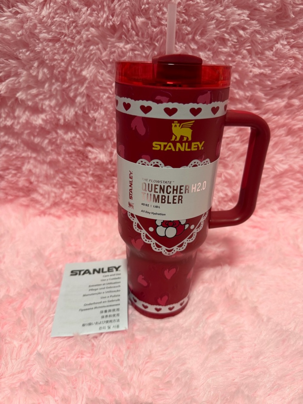 Stanley Red Heart-Print Quencher H2.0 Tumbler with Handle